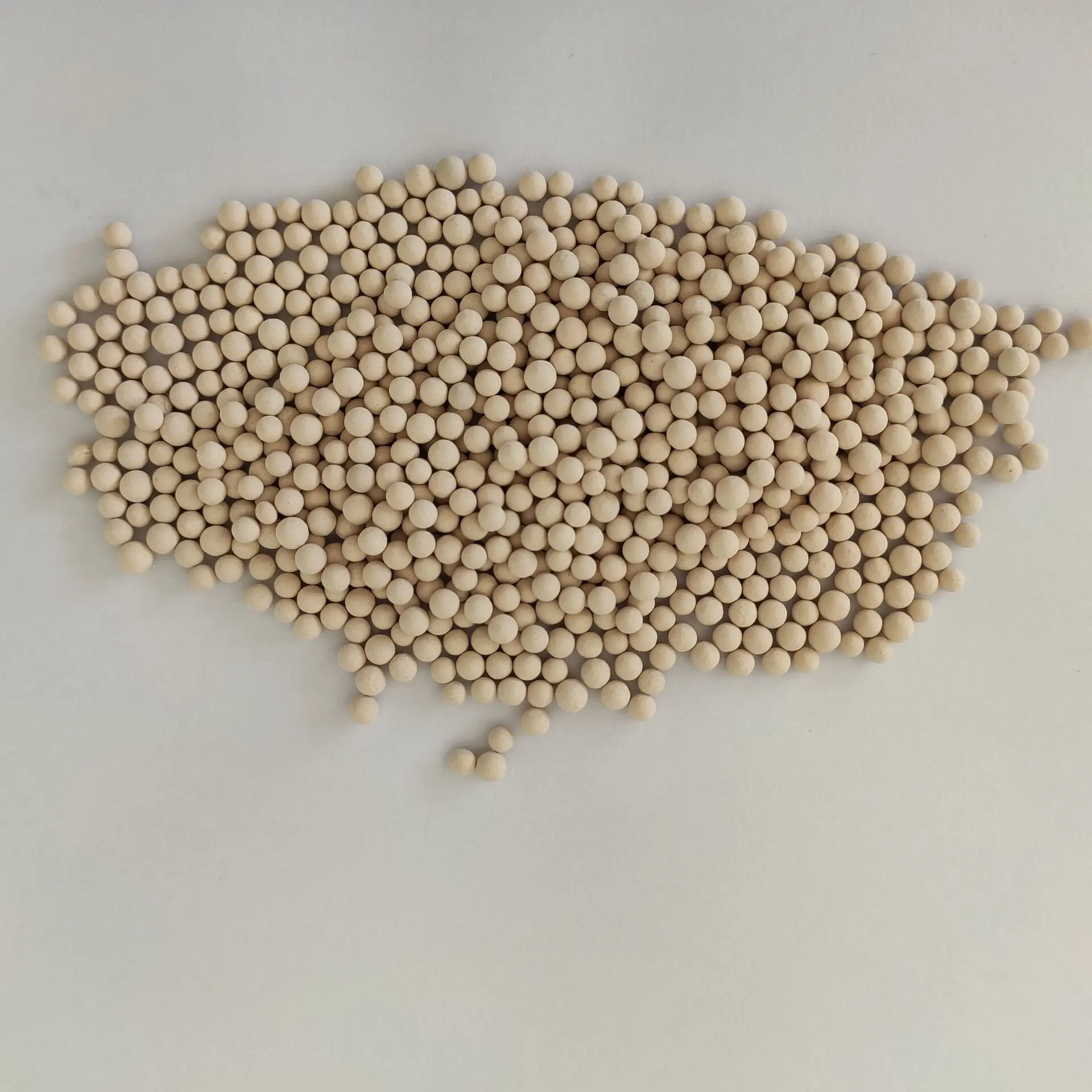 3A molecular sieve adsorbent