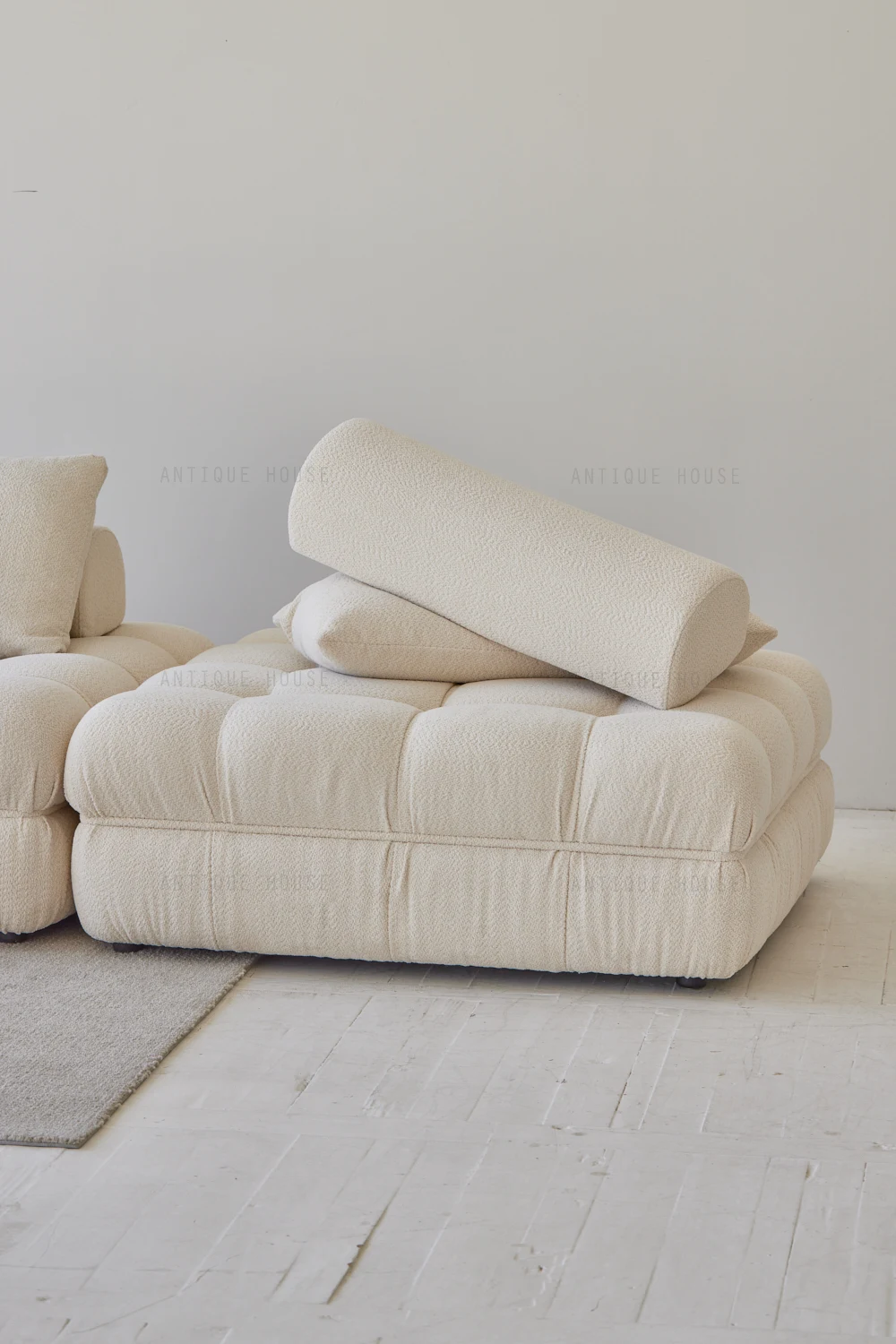 New French japandi living room furniture modern sectional sleeper live sofa set nordic designer cloud modular sofa and couch