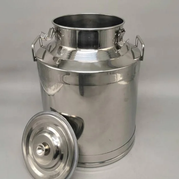 Thickened stainless steel fresh milk transportation sealed barrels