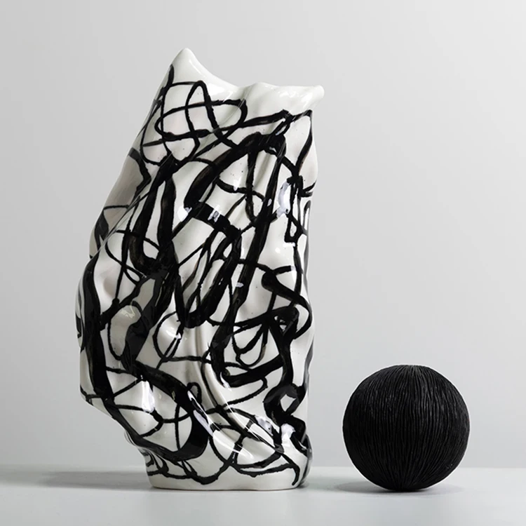 Luxury ceramic decoration model room living room hotel countertop home soft decoration ceramic abstract sculpture pieces