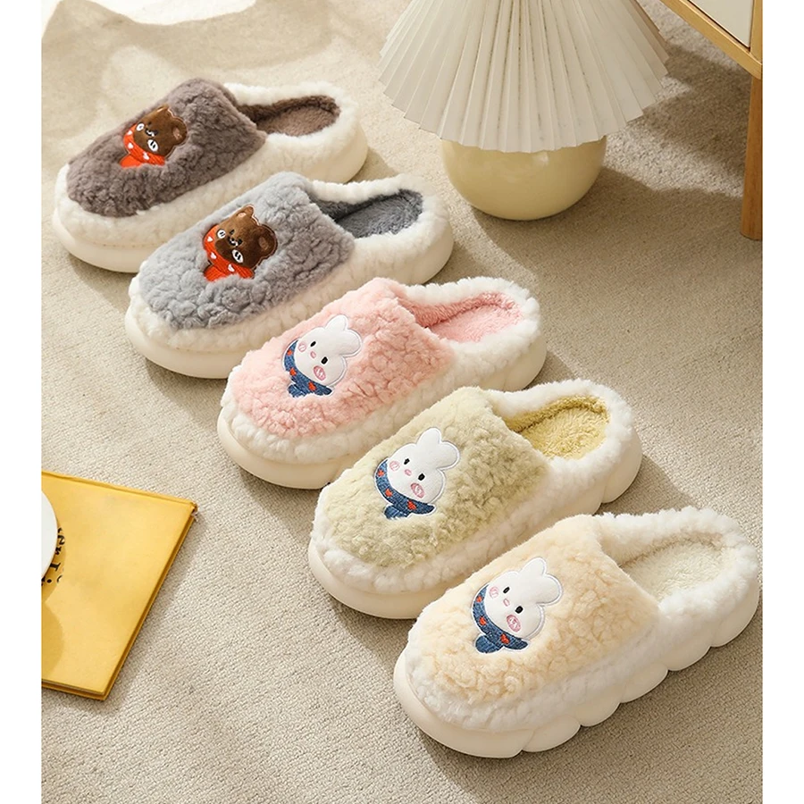 Women cute summer stuffed wholesale slippers animal print plush fluffy fuzzy slippers soft house shoes home warm slippers