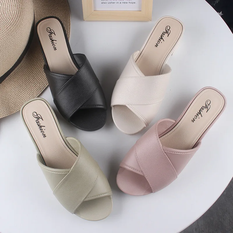 Xuanhui new styles cheap solid color casual beach sandals anti slip cross outdoor pvc slippers for women