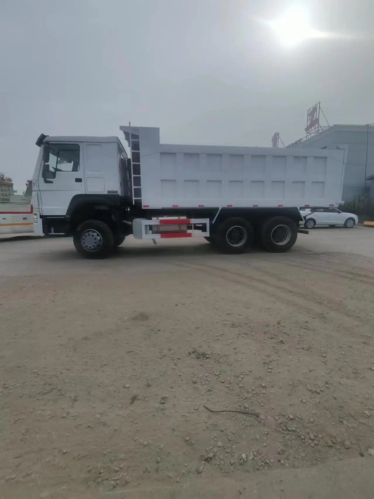 400HP 6X4 Brand New Sinotruk Howo 10tires Dump Truck