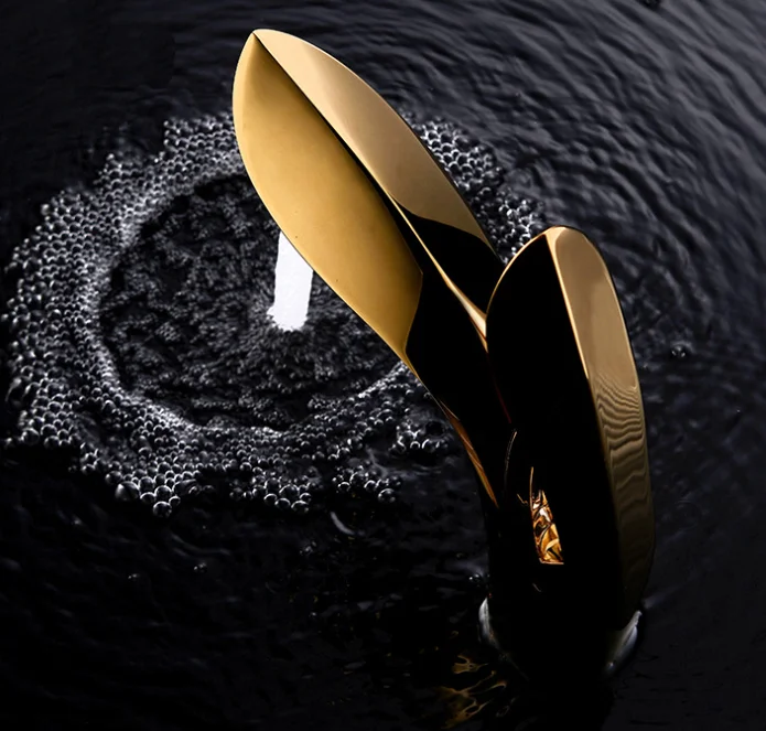 New Design Luxury Golden Polished Brass Single Handle Hot And Cold Water Mixer Tap Bathroom Basin Faucet