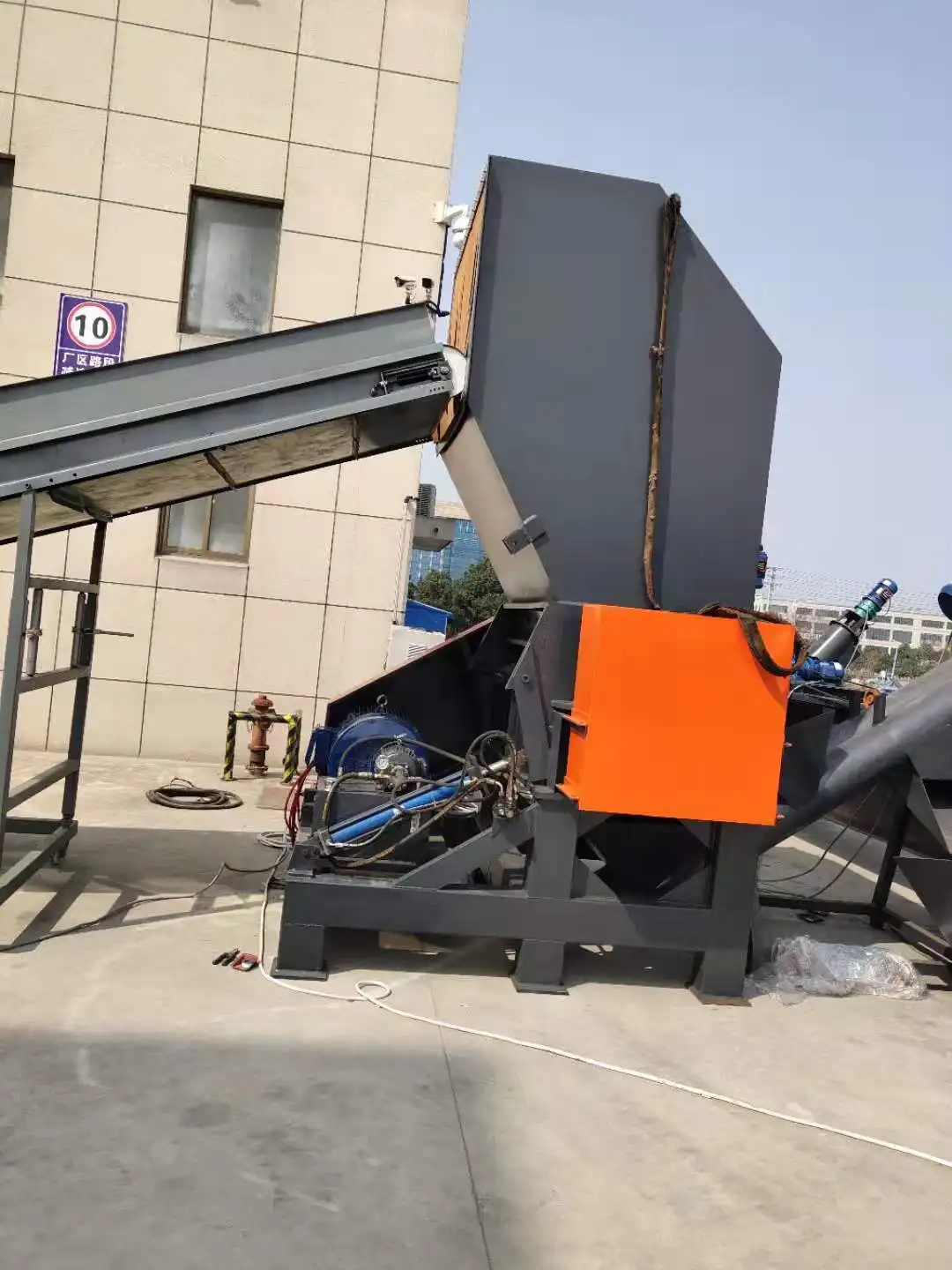 Heavy Duty PVC Pipe Crushing Waste Plastic Film Bottle Crusher Shredder Machine