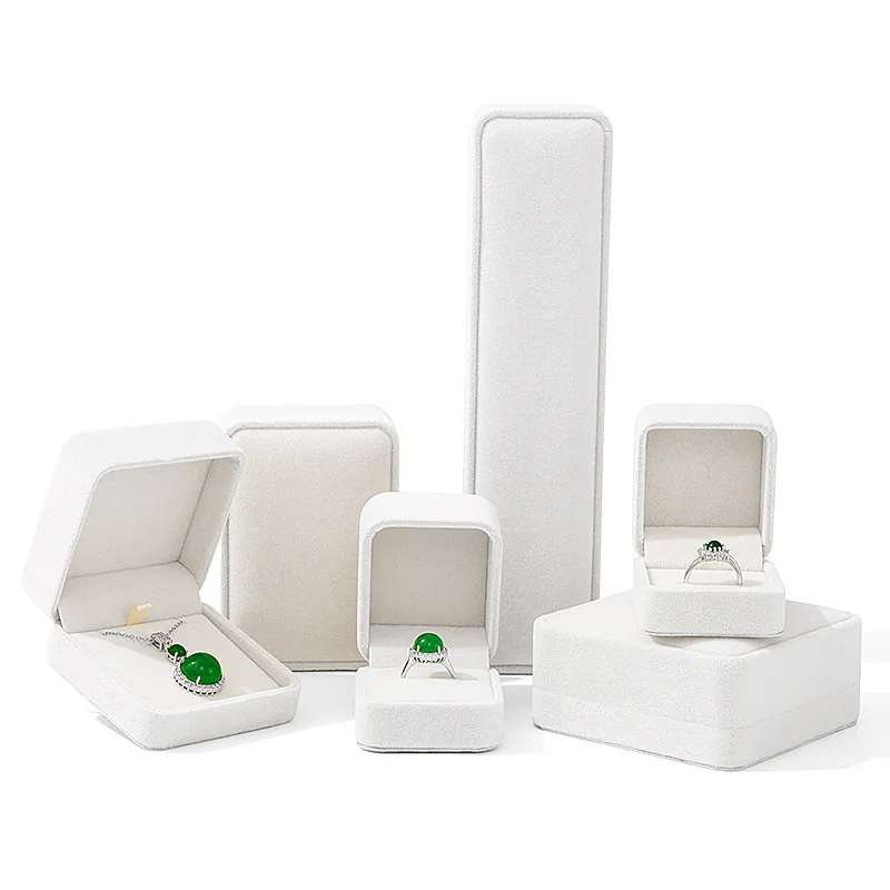 Custom Logo Square Velvet Jewelry Packing Box Gift Display Case Ring Earrings Pendant Bracelet Necklace Box Velvet Jewelry Boxes