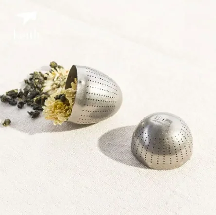Healthy Titanium Egg-Shaped Tea Infuser Silver Loose Leaf Tea Ball Strainer Set for Office Home Outdoor Use