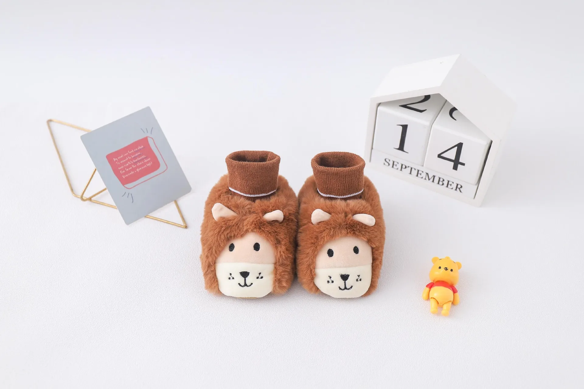 2024 New arrival cute cartoon cotton soft sole new born prewalker baby shoes