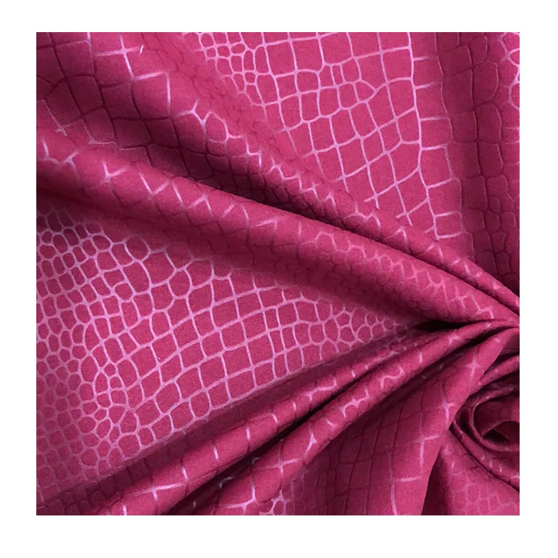 Manufacturers provide embossed quilt fabric brushed customized embossed fabric