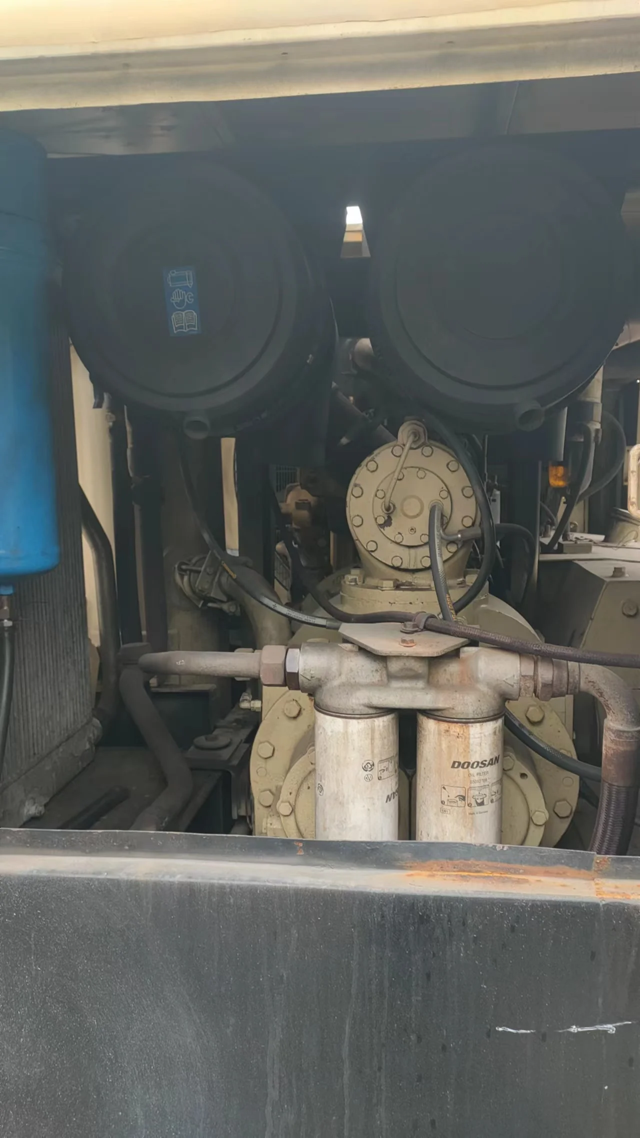 Second hand HP900 Ingersoll Rand air compressor for sale