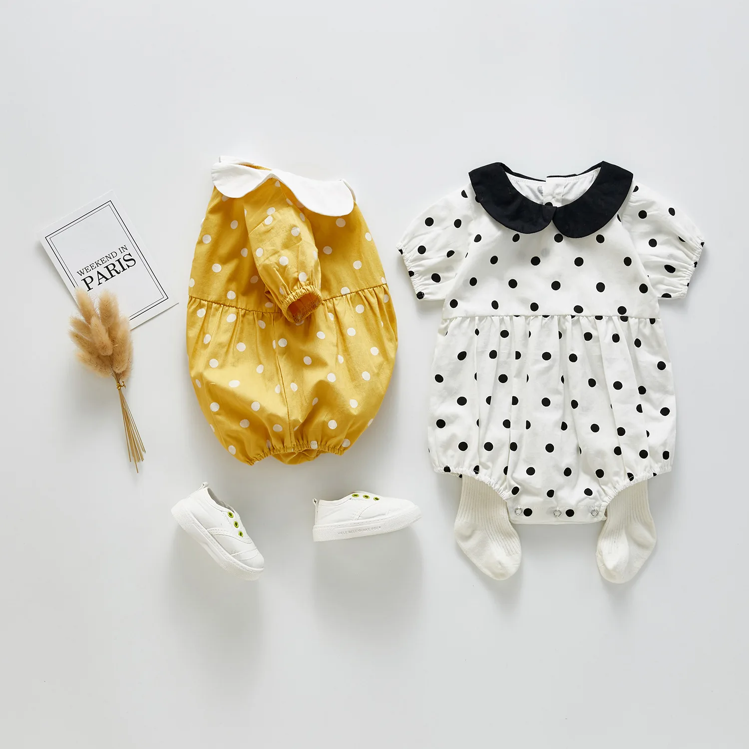 Summer new baby short-sleeved jumpsuit female baby small lapel polka dot romper romper outing clothes