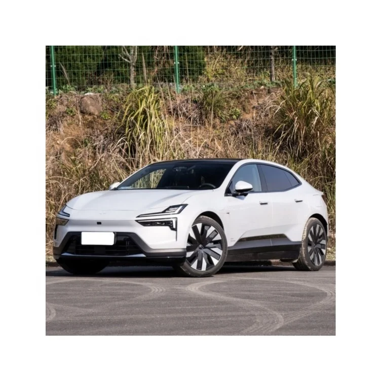 new Polestar 4 electric car hatchback dual motors AWD