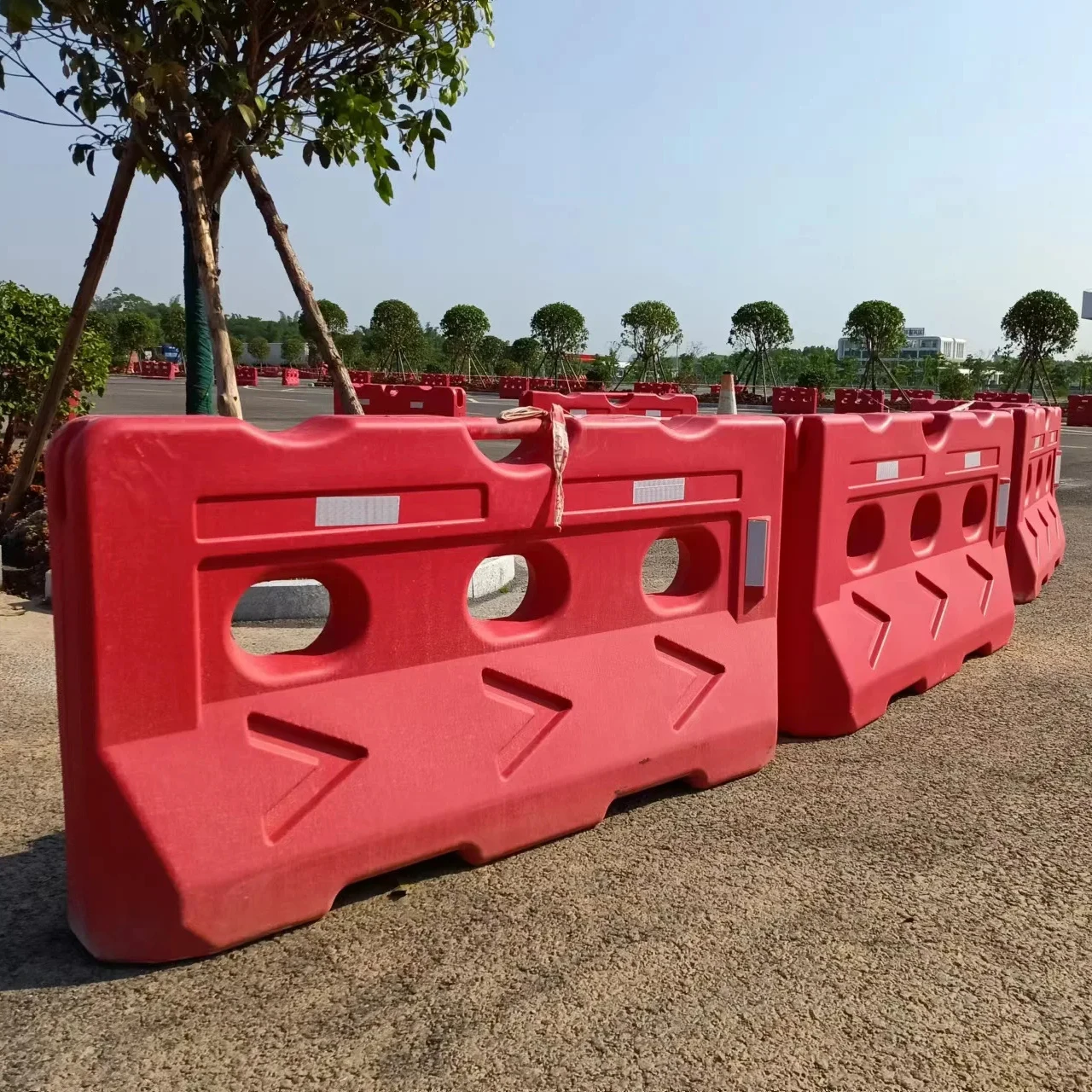 Plastic Cheap Road Safety Barrier High Quality road safety water filled traffic barriers
