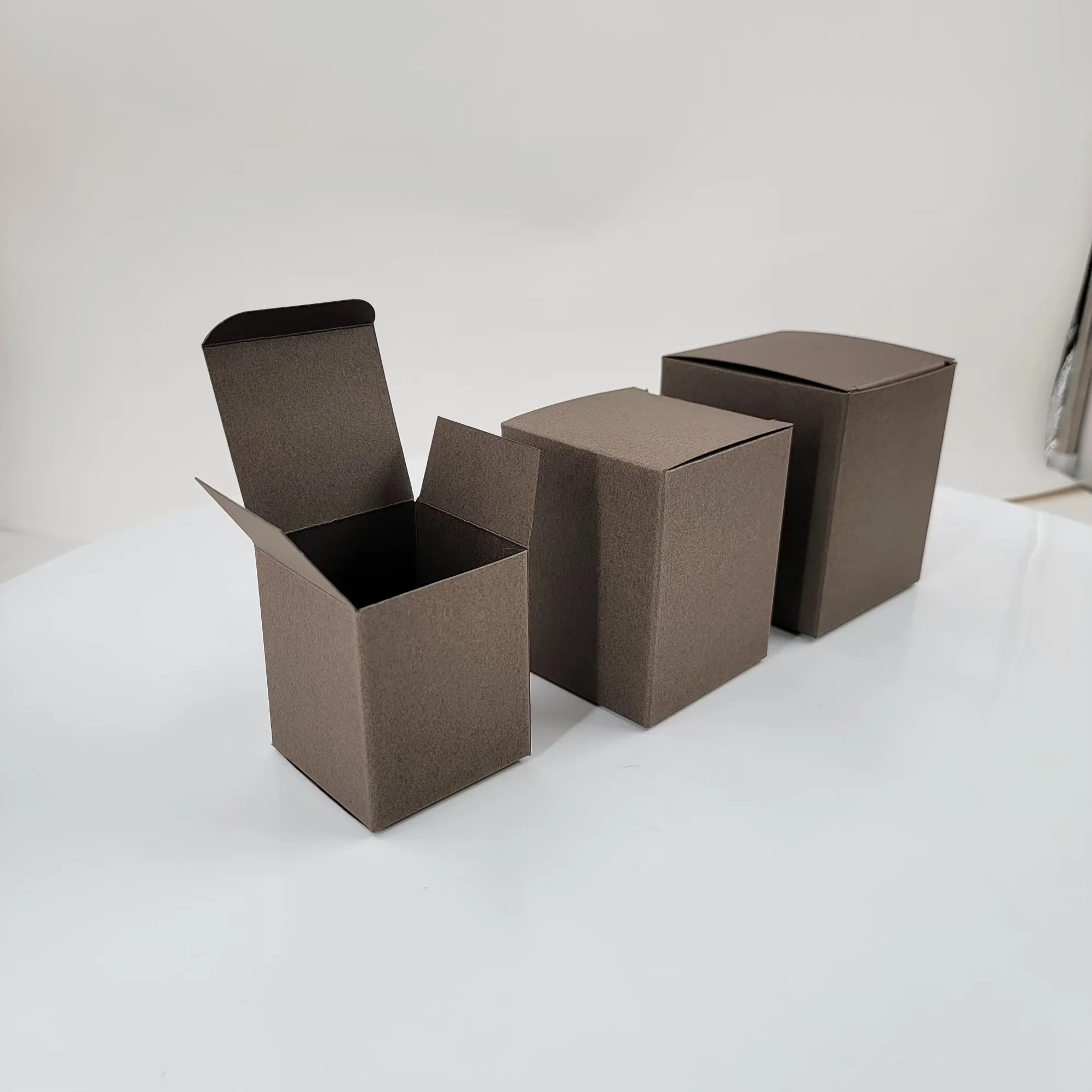 Craft Paper Christmas Gift Box Party Favors Packaging Chocolate Paper Box Xmas new year engagement baby shower Candy Boxes