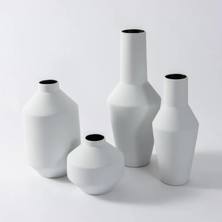 Modern Simple White Ceramic Vase for Luxury High-End Dried Flower Arrangement for Living Room Wall Decoration Elegant Ornaments