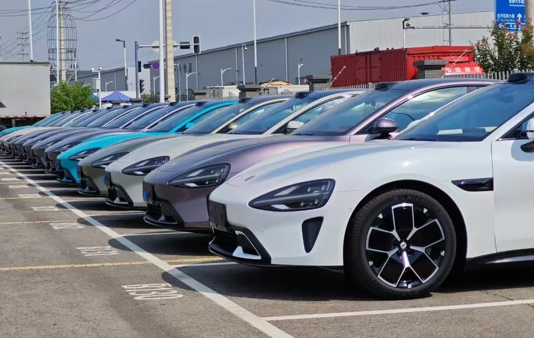 Xiao Mi SU7 MAX Electric Sedan Car 2024 New Beijing Electric Vehicle in Stock Deposit Xiaomis SU7 In Stock