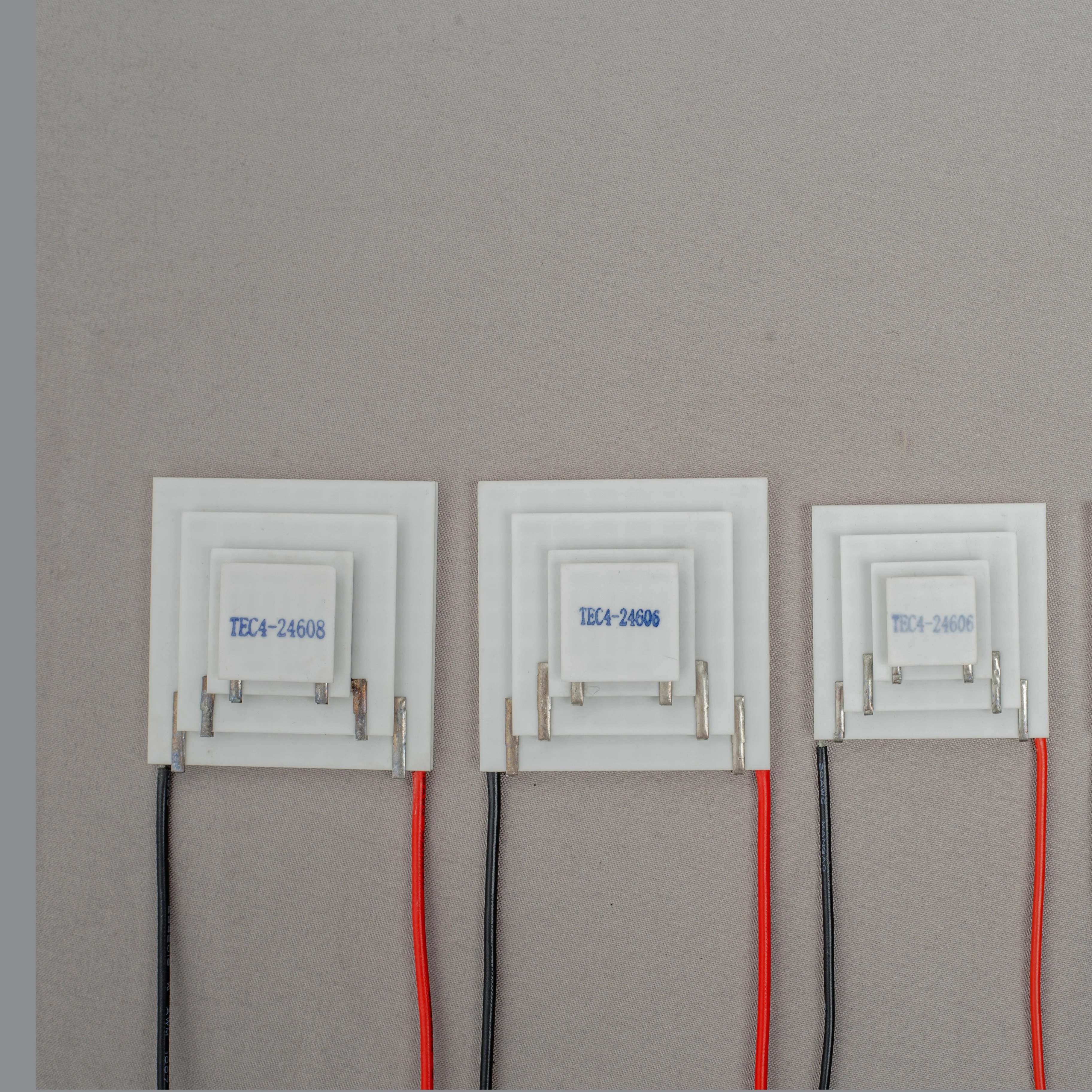 TEC2-19004Multi stage, Термоэлектрический охладитель Пельтье, модуль кондиционера