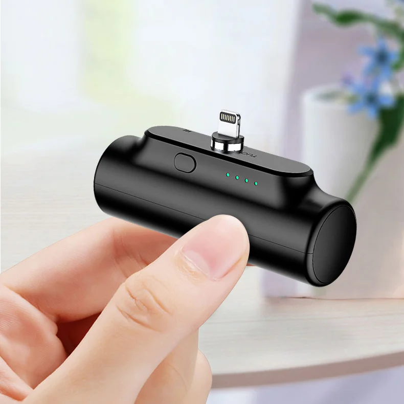 2021 New Design micro custom power bank chargers easy-carry 3000mah magnetic wireless power bank for Iphone Samsung
