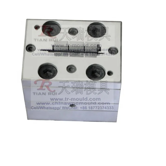 WPC Wallboard Extrusion Mould/Wall Panel Making Machine