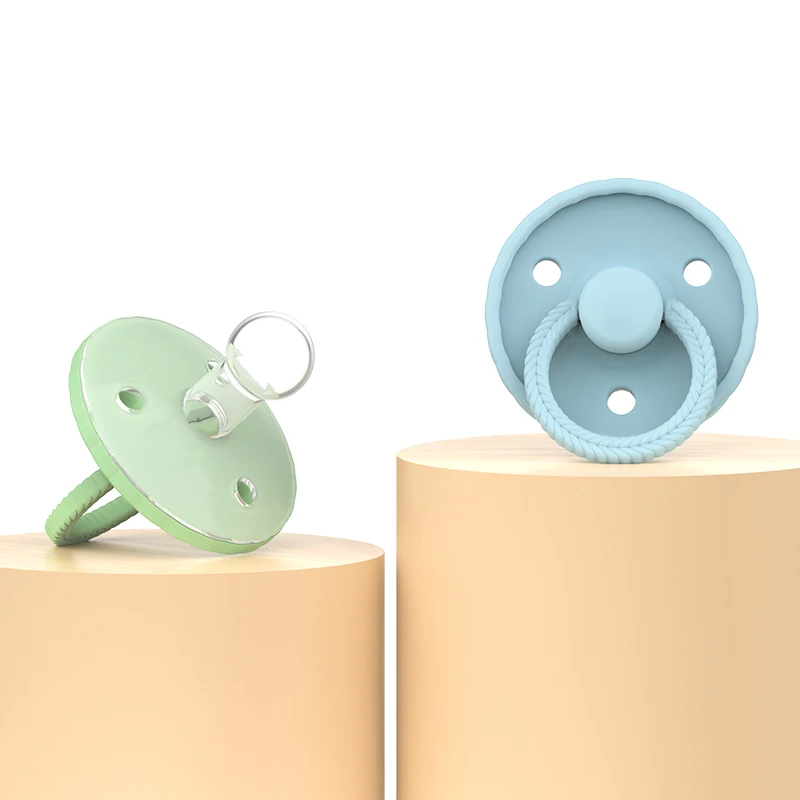 Custom Cartoon Pattern Logo BPA-Free Silicone Baby Soother Pacifier Soft Nipple Type for 0-12 Months Certified New Baby Gift