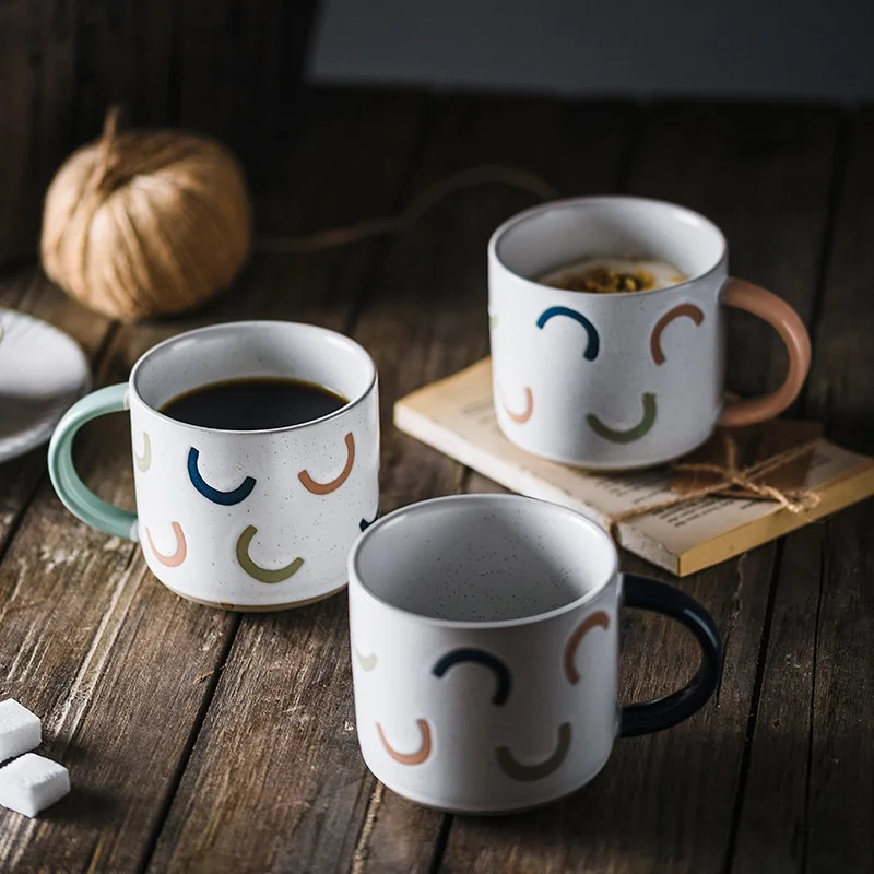 Customized Vintage Style Spotted Stoneware Mug Smile Design Color Glaze Ceramic Coffee Cup Pottery Mugs Clay Cup for Gifts