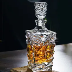 Promotional whiskey decanter gift set whiskey decanter and glass set for sale
