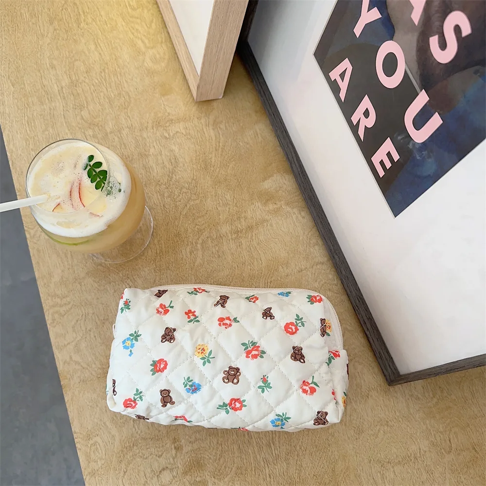high quality customize waterproof oem beauty fancy cosmetic travel bag for makeup