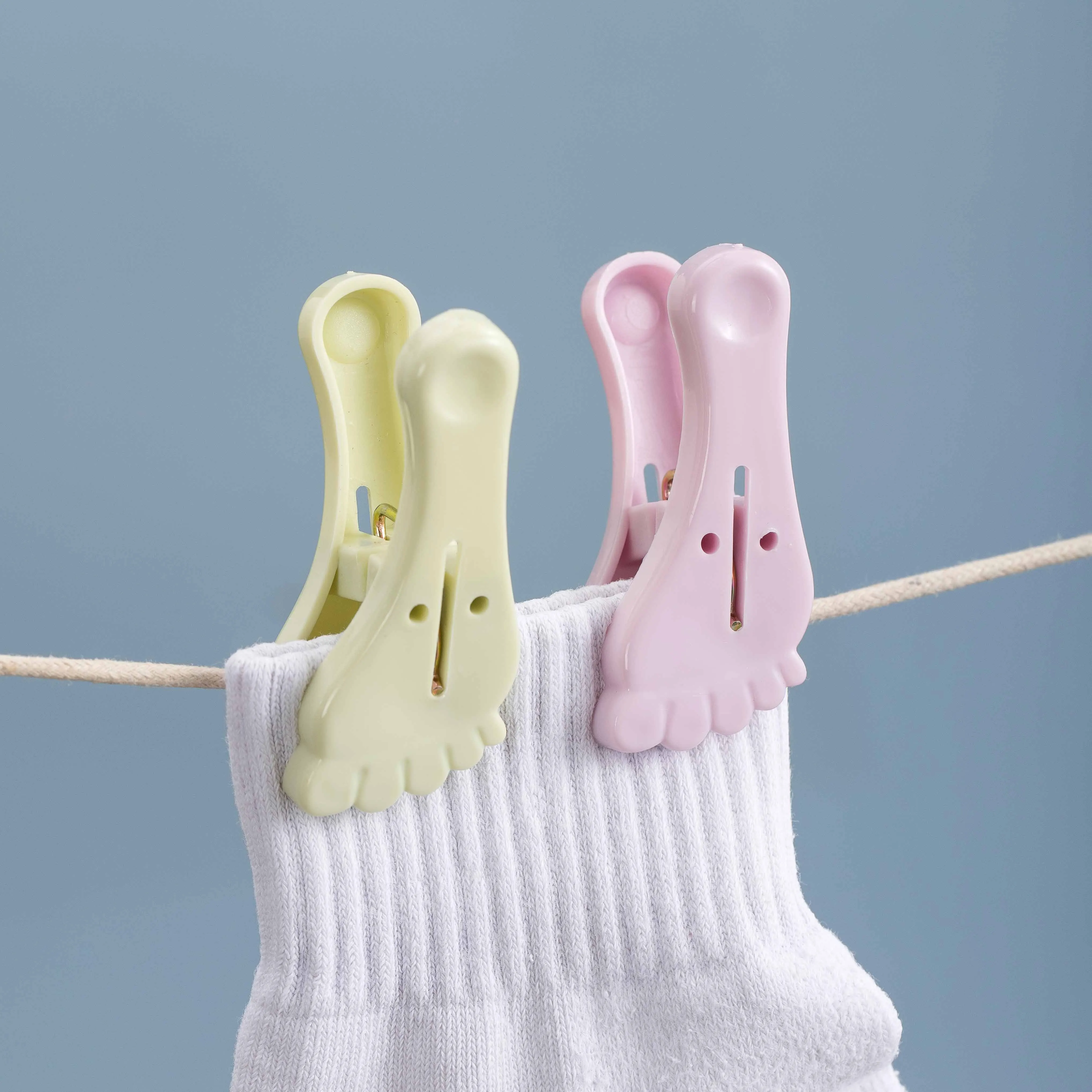 
big size spring clothes peg plastic beach towel clips clothes clips 