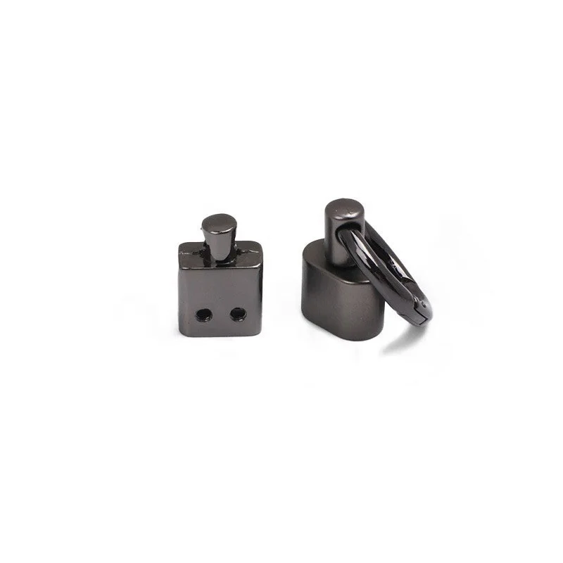 Tanai Wholesale car keychains manufacturers zinc alloy spring rings horseshoe buckles car accessories metal keychains