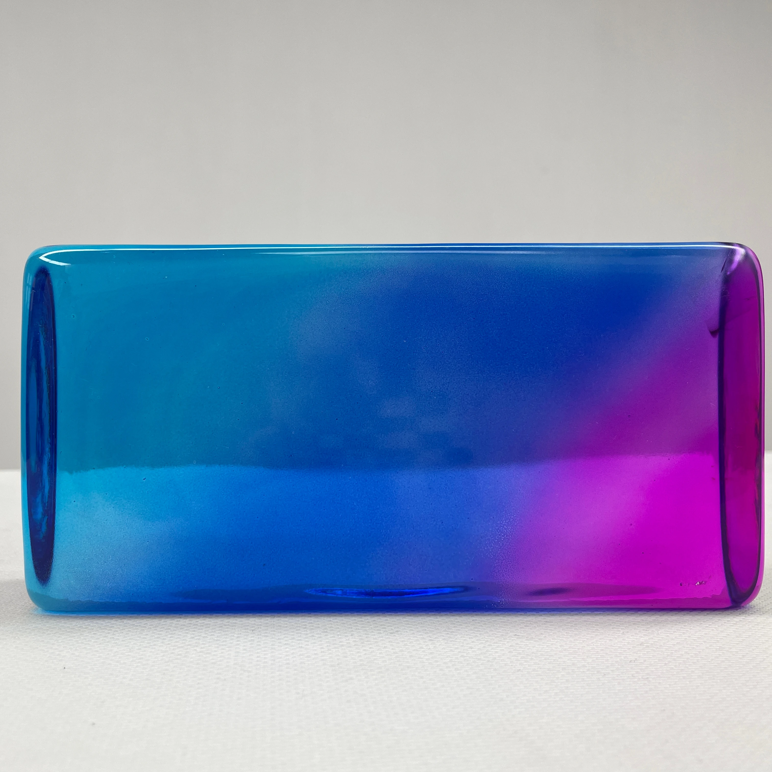 Customized solid Hot-melt Gradient Ramp Color Glass Block   Multicolour Crystal Brick dimensions 200*100*50 mm