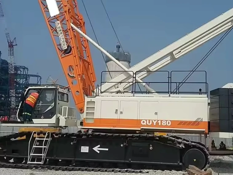 Super Performance Lifting Machine QUY180  90T Crawler Crane with Cheap Price