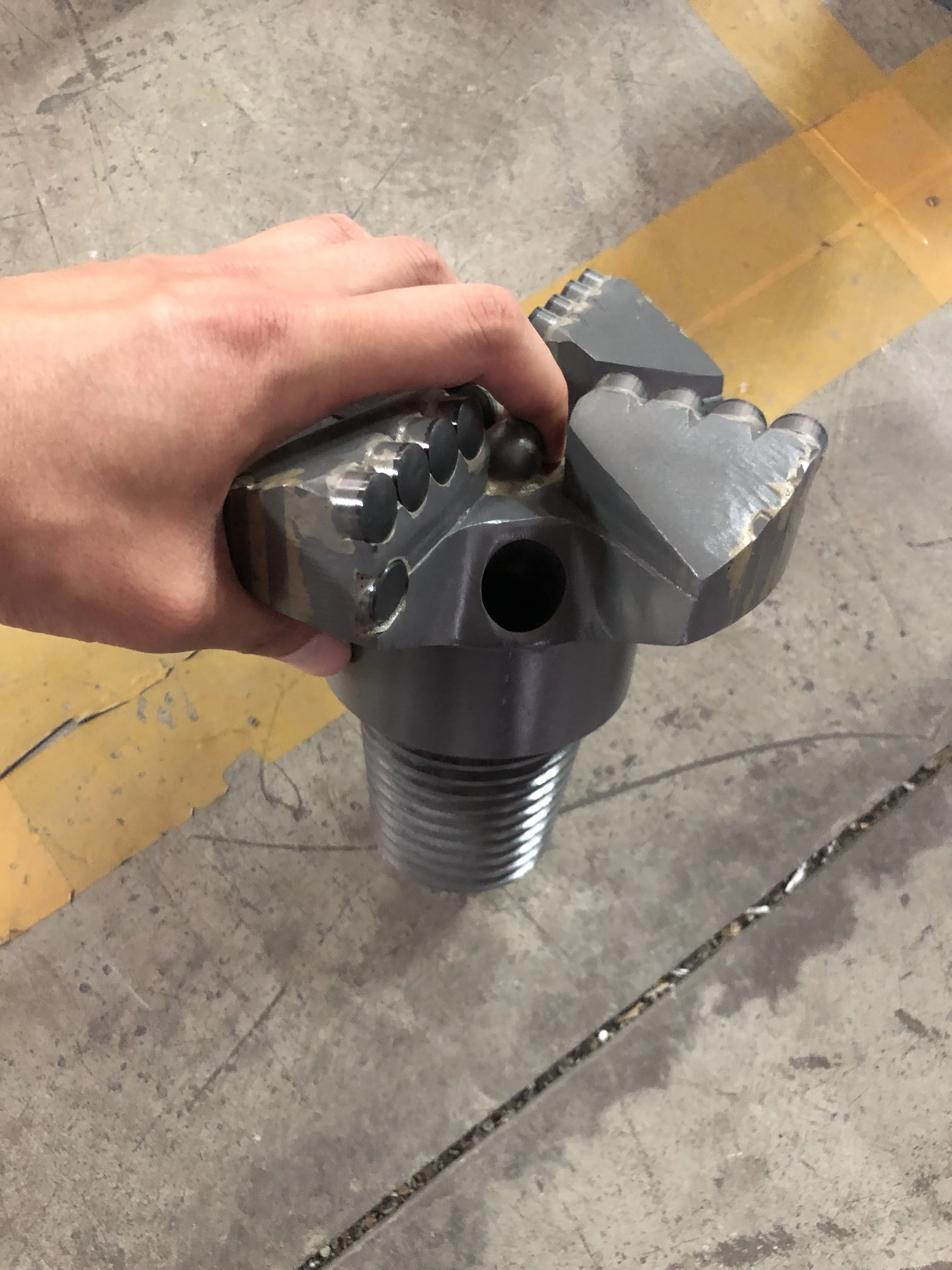 PDC 4 wings drill bit 153mm with API Reg 2 3/8 IF PIN thread for drilling in hard rock