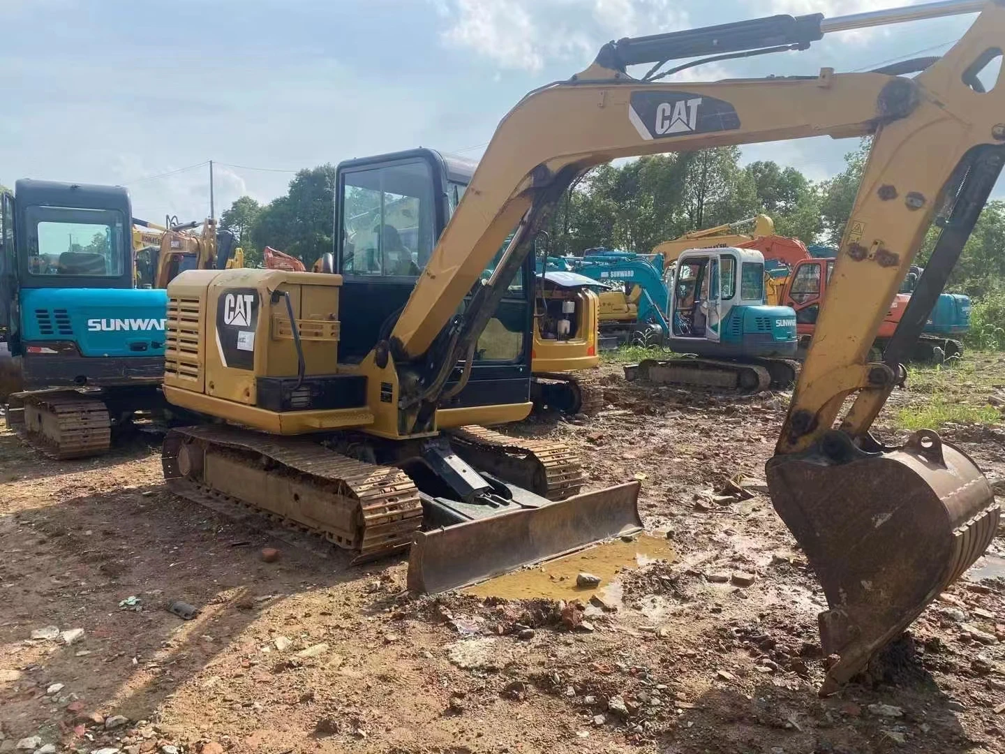 Japan Origin  CAT315D  318D 312D Brand 15TON In Good Condition Original Product Cheap Price Mini Loader In Stock
