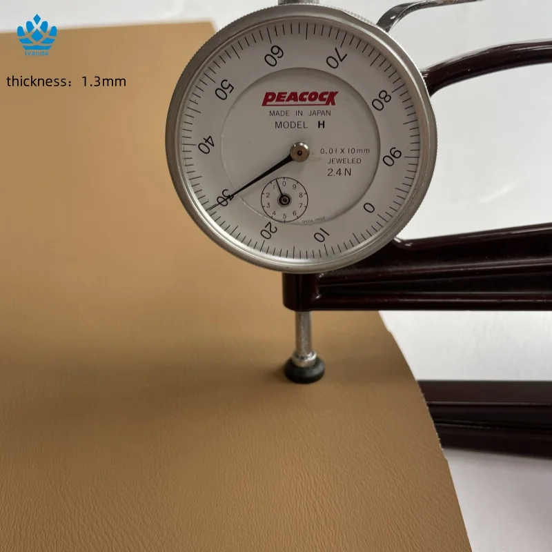 Liquid metal PU leather fabric 0.7mm thick durable PU leather for sofa white pu leather
