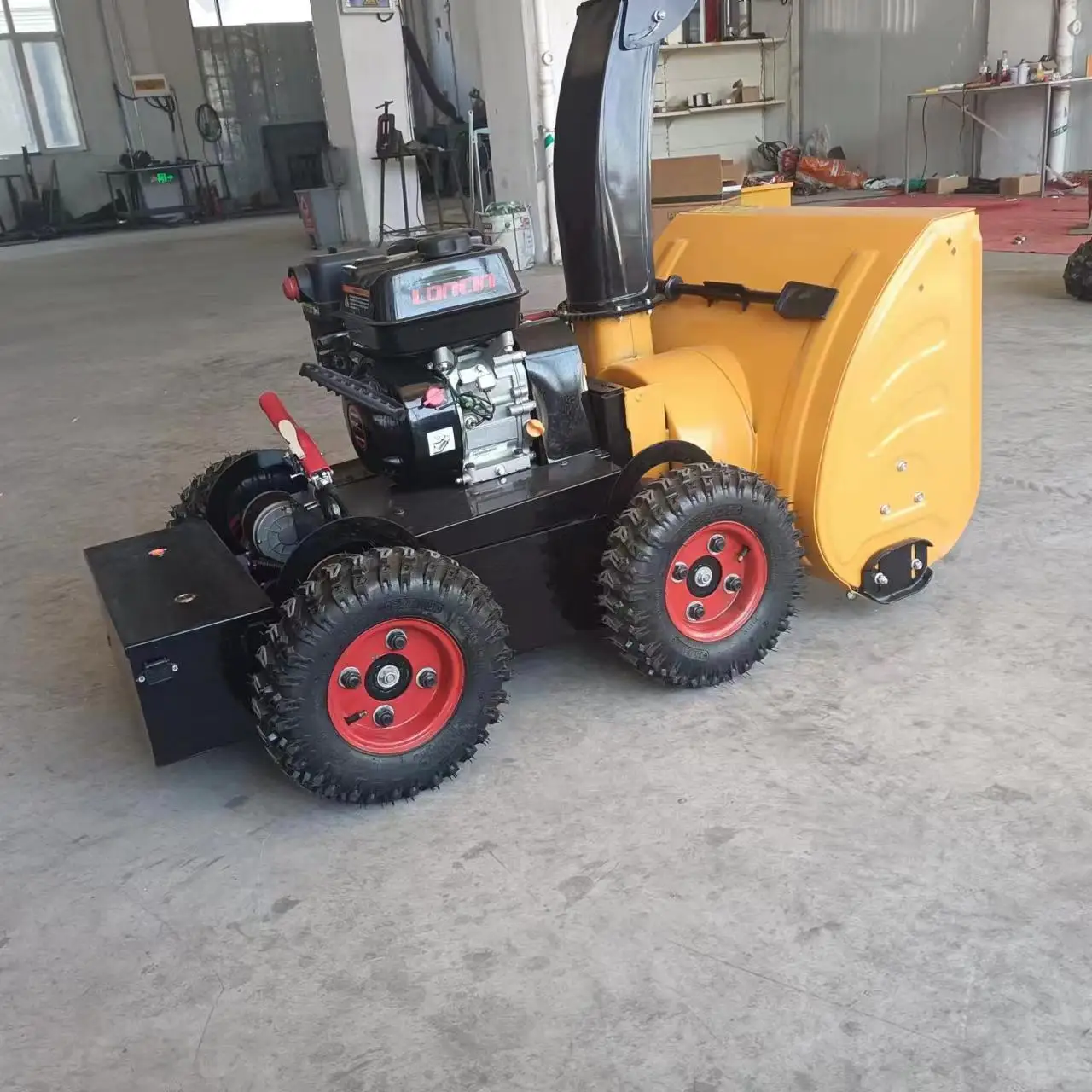 Remote control Small Crawler Snow Thrower Multifunctional remote control  gasoline Snowplow Snow Blower