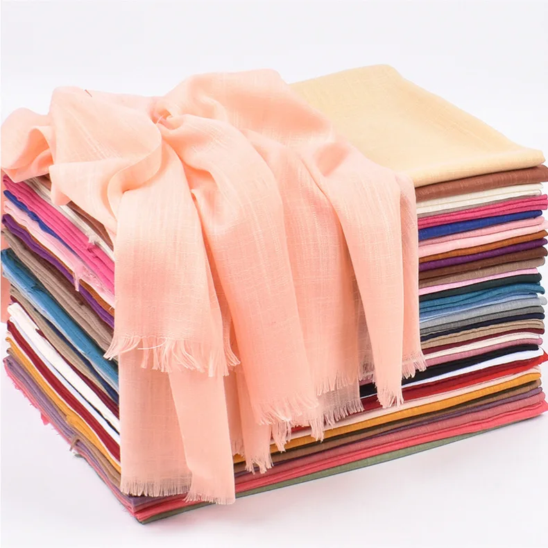 Hot Selling Fashion Ladies Solid Color Soft Cotton Plain Hijabs Muslin Women Newest Bamboo Yarn Plain Cotton Head Scarf Hijabs
