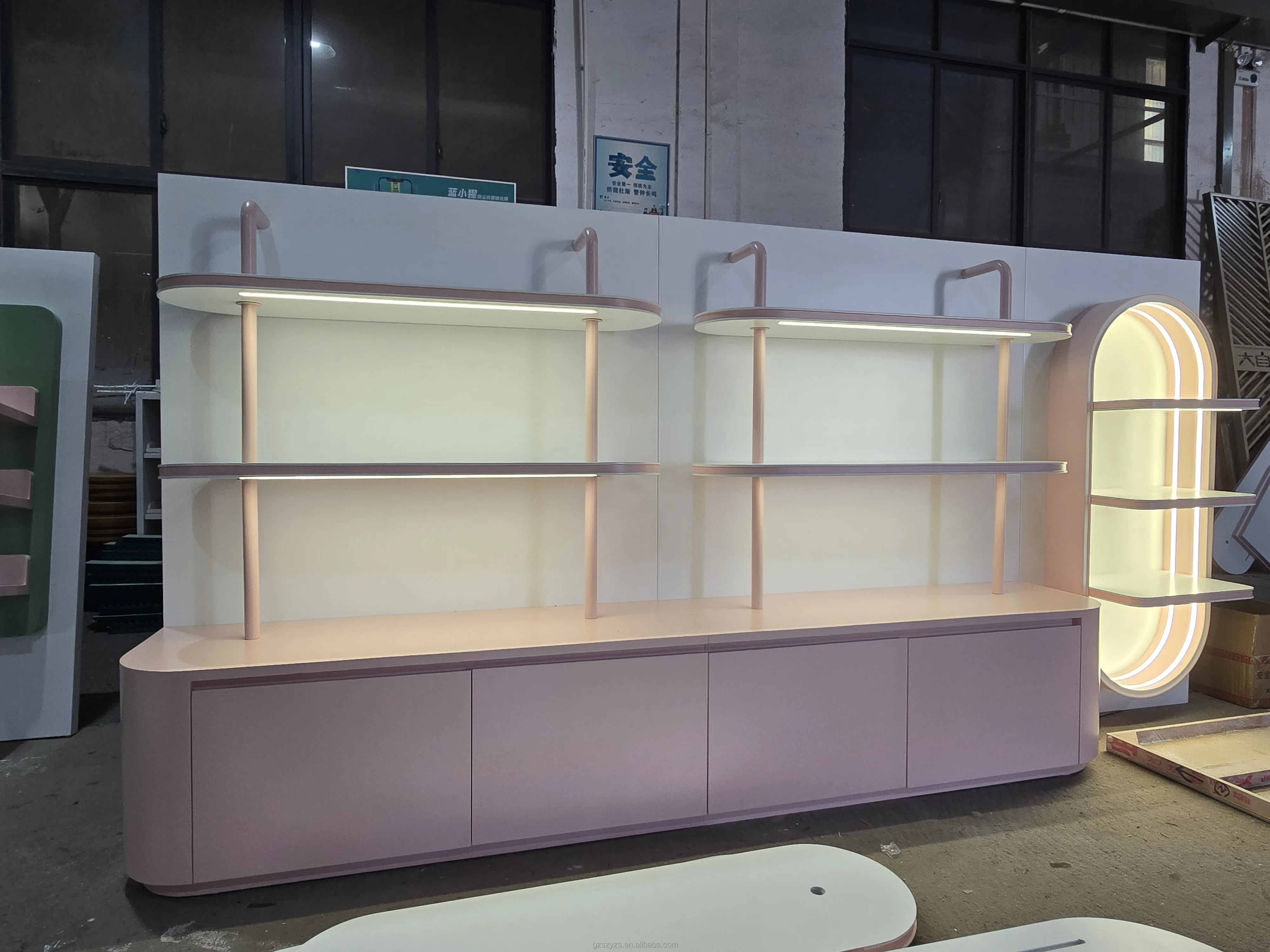 Креативные женские кроссовки обувь для магазина дизайн интерьера плавающие стеллажи детской спортивной обуви