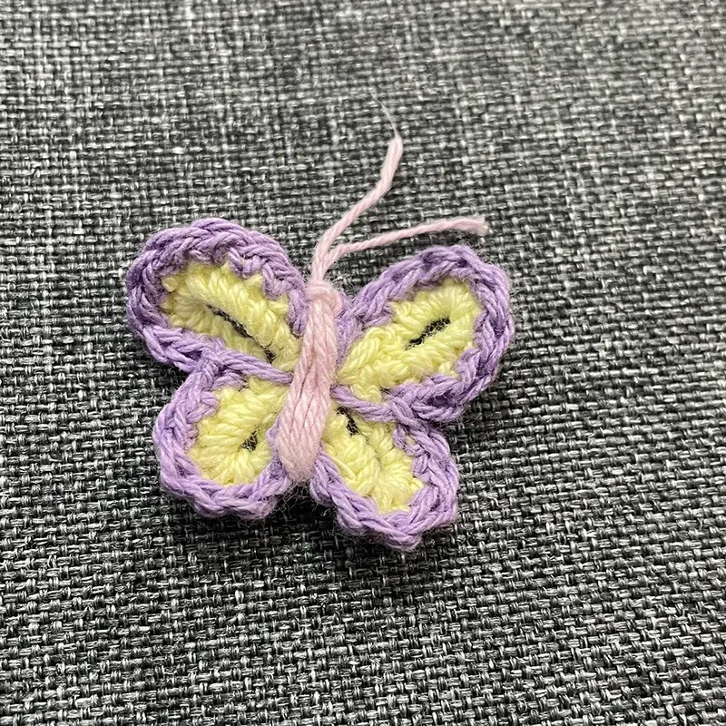 2023 Custom wholesale butterflies crochet fabric iron on patches accessories for kids clothing