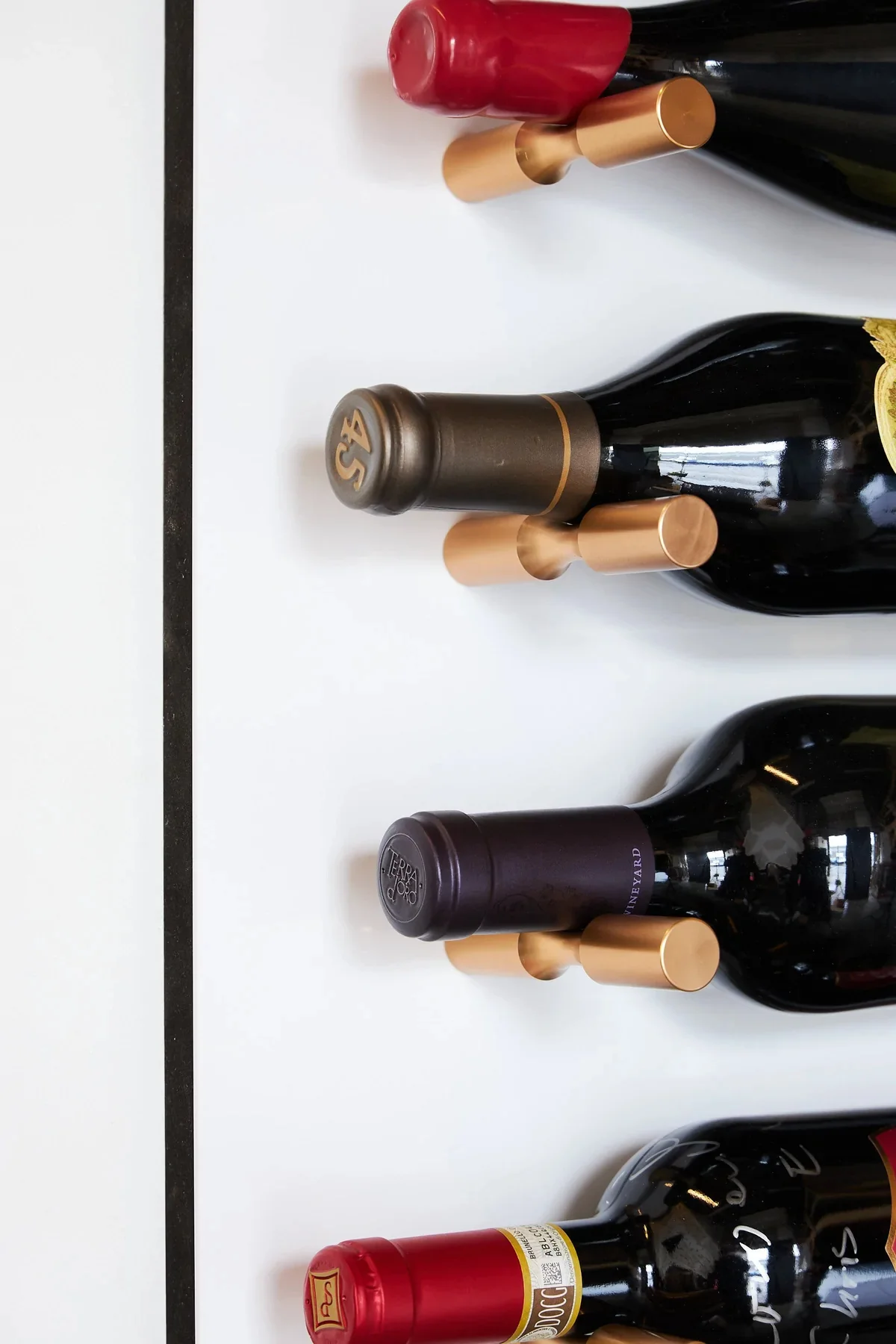 Custom colored 1 bottle single bottle deep wall mounted wine pegs with milled surface