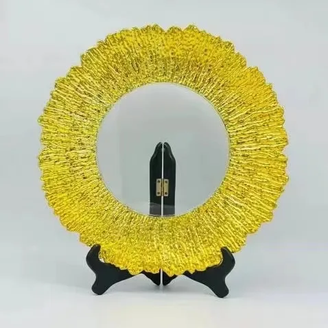 YOUYIZUO Gold rimmed Luxury  Plastic Luxury Birthday Party Plates Glass Charger Plates Wedding Silver For  Restaurant Hotel