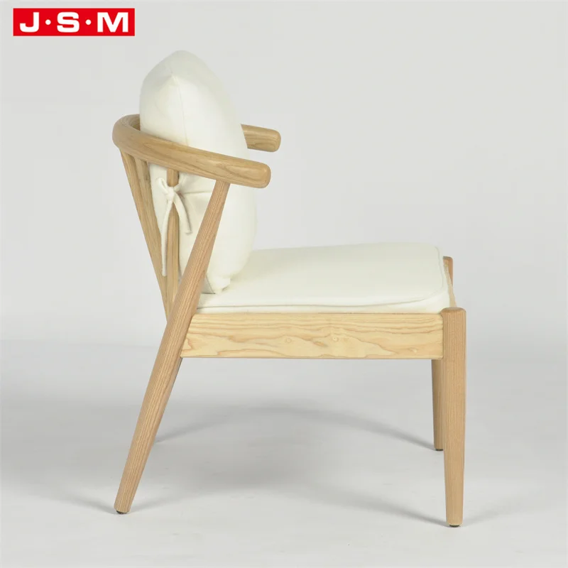 Классическое офисное кресло для отдыха с низкой спинкой