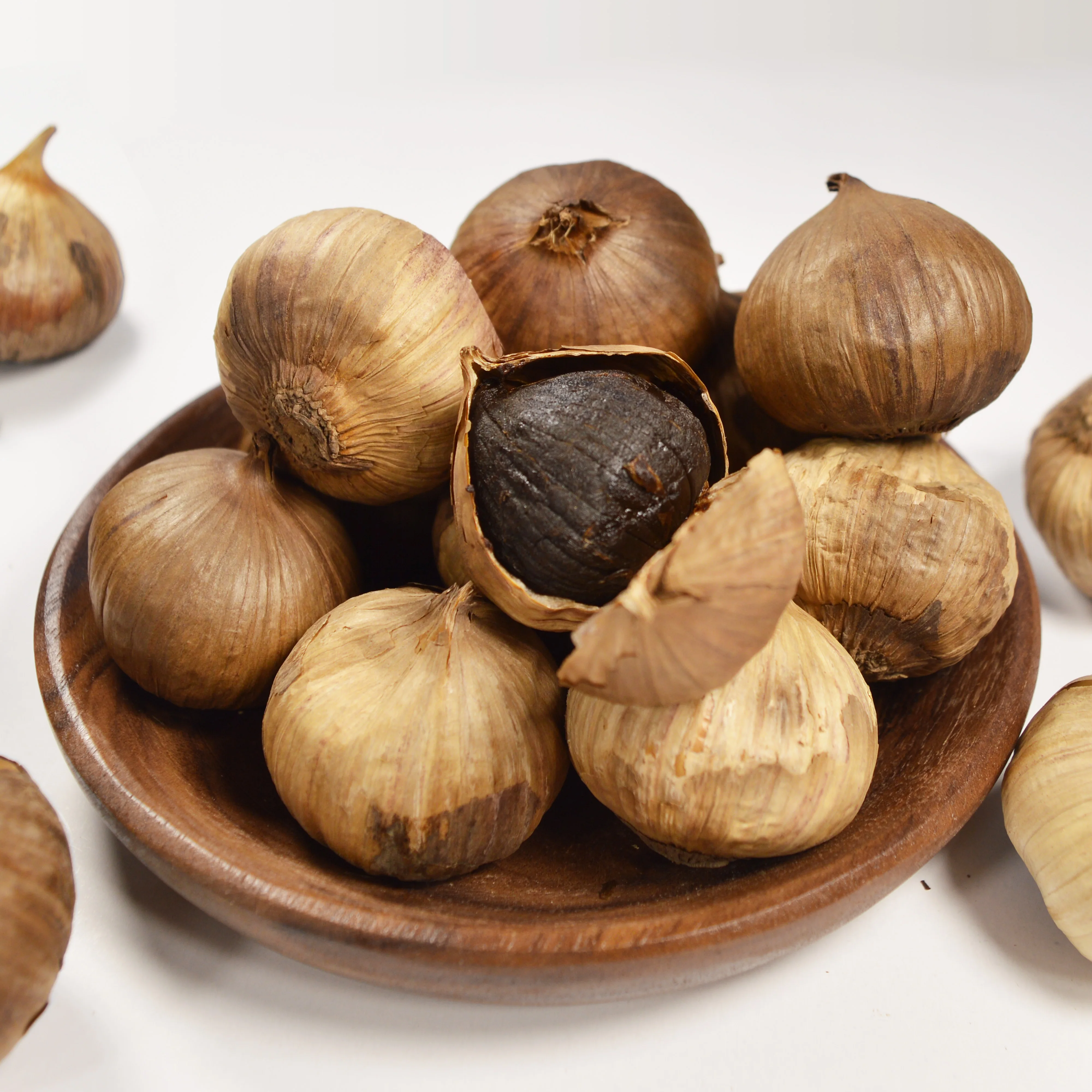 Black Garlic Cloves peeled black garlic Powder/Oil Black Garlic Cheap Price