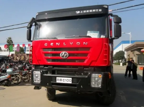 HOWO SINOTRUK 380hp Genlyon Tractor Truck