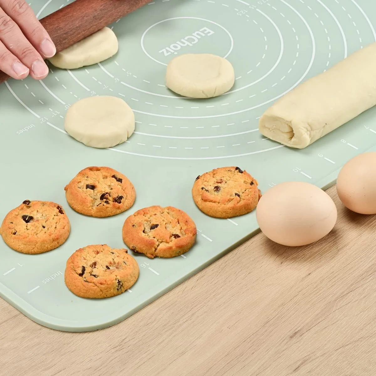 Silicone Pastry Mat and Extra Thick Non Stick Baking Mat Food Grade Silicone Dough Rolling Bake Mat with Edge Heightening
