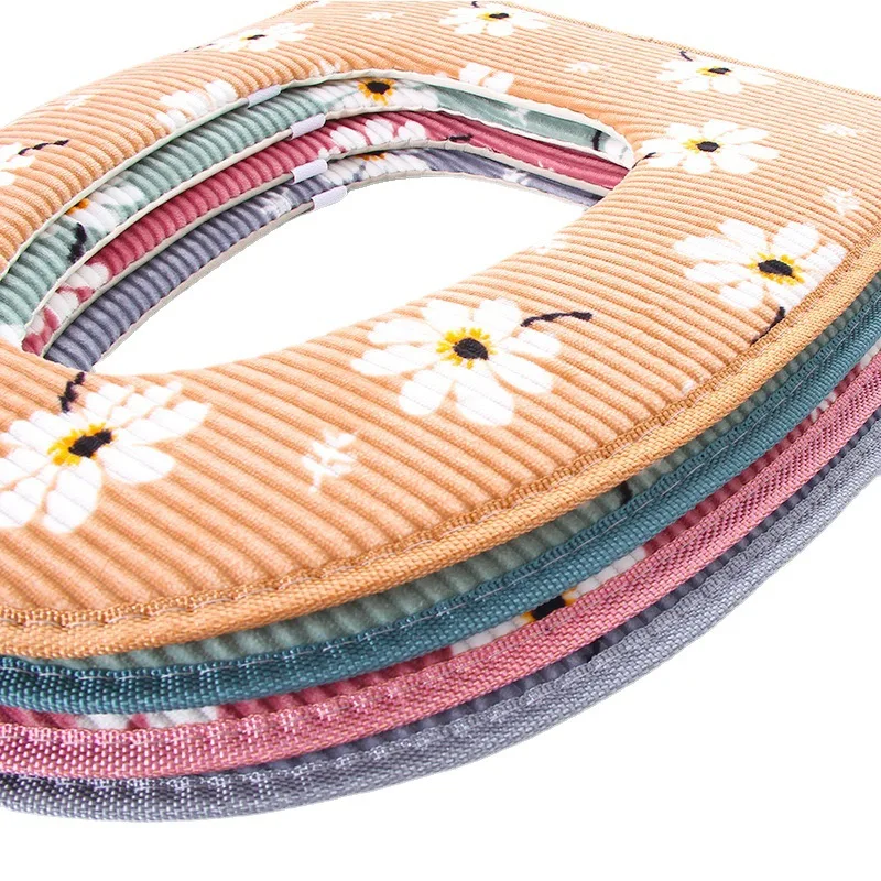 Wholesale High Quality Bathroom Warm Toilet Seat Cover Washable Acrylic Plush Paper Cushion Cover with Zipper for Household Use