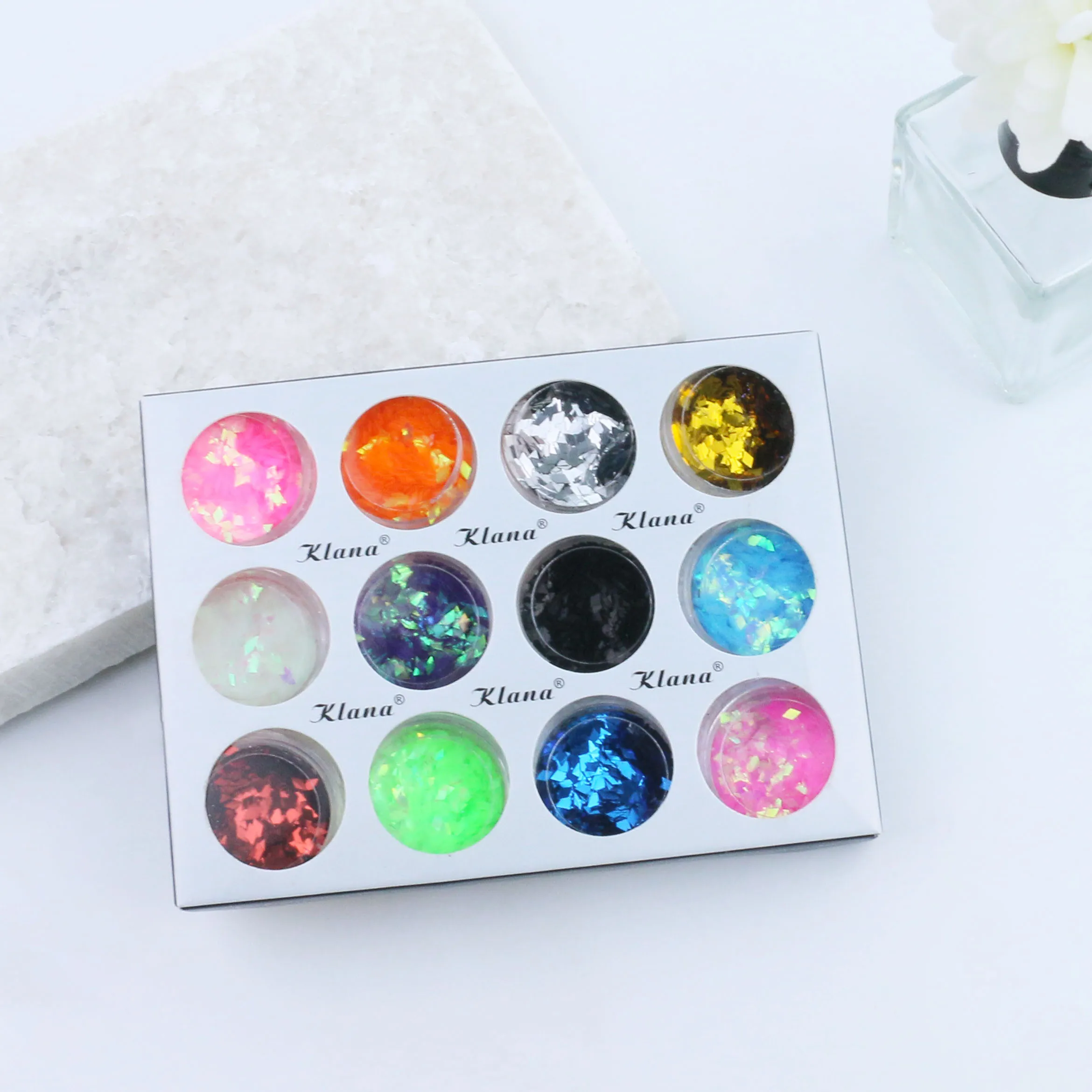 Popular Nail Gold Foil Flakes For Resin Gilding Metal Gold Leaf Flakes for Nails Art Crafts Painting Slime