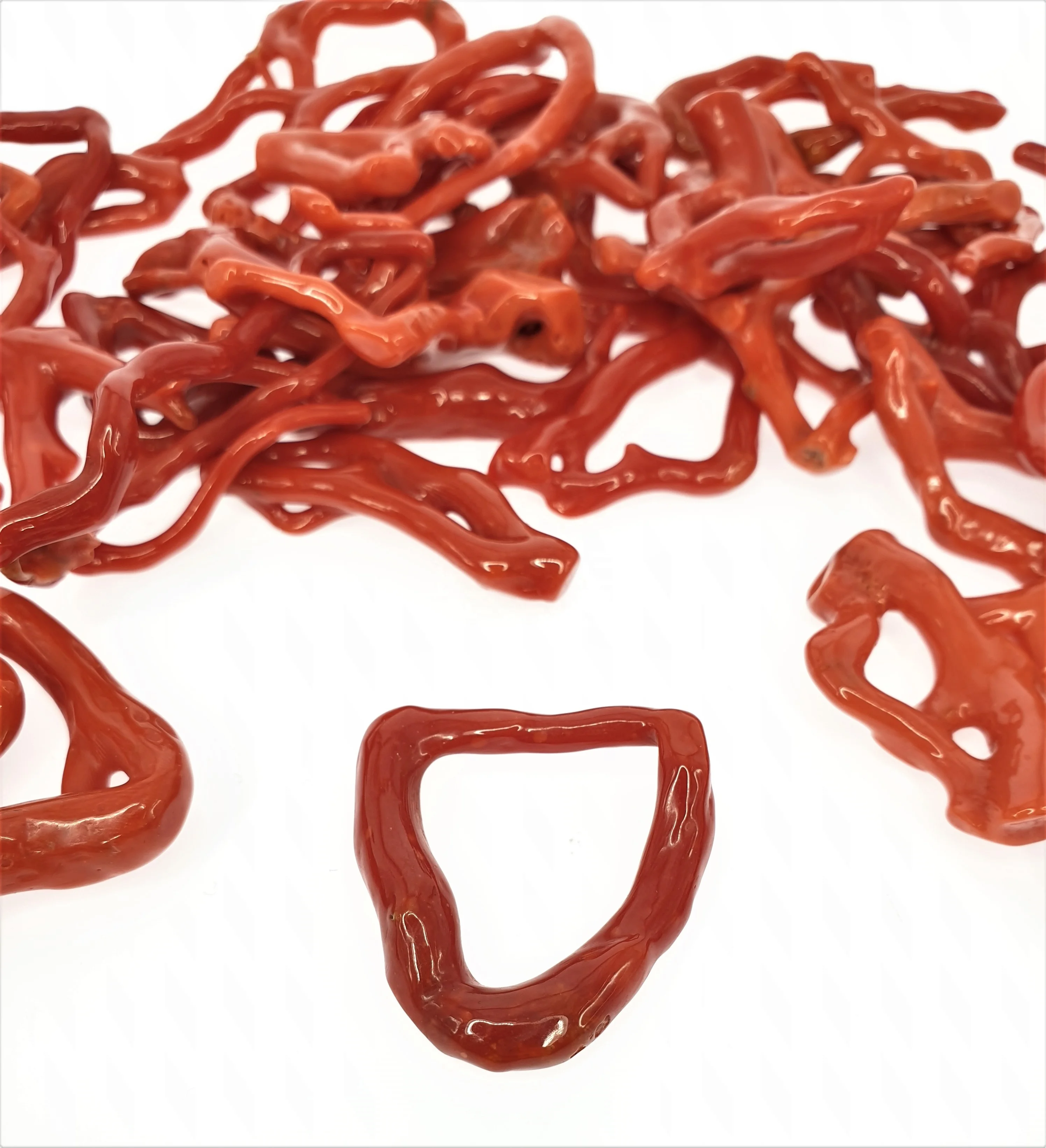 BEST SELLING,RINGS and Pendant Making Natural RED CORAL Branch ROUNDISH Natural HOOP AA GRADE 2.5 to 3.5 CM 25MM to 35 MM