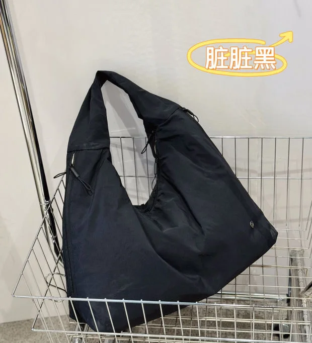 2024 Bobo Puff Series Ultra Light Parachute Fabric Shoulder Underarm Bag Fashionable Simple Cloth