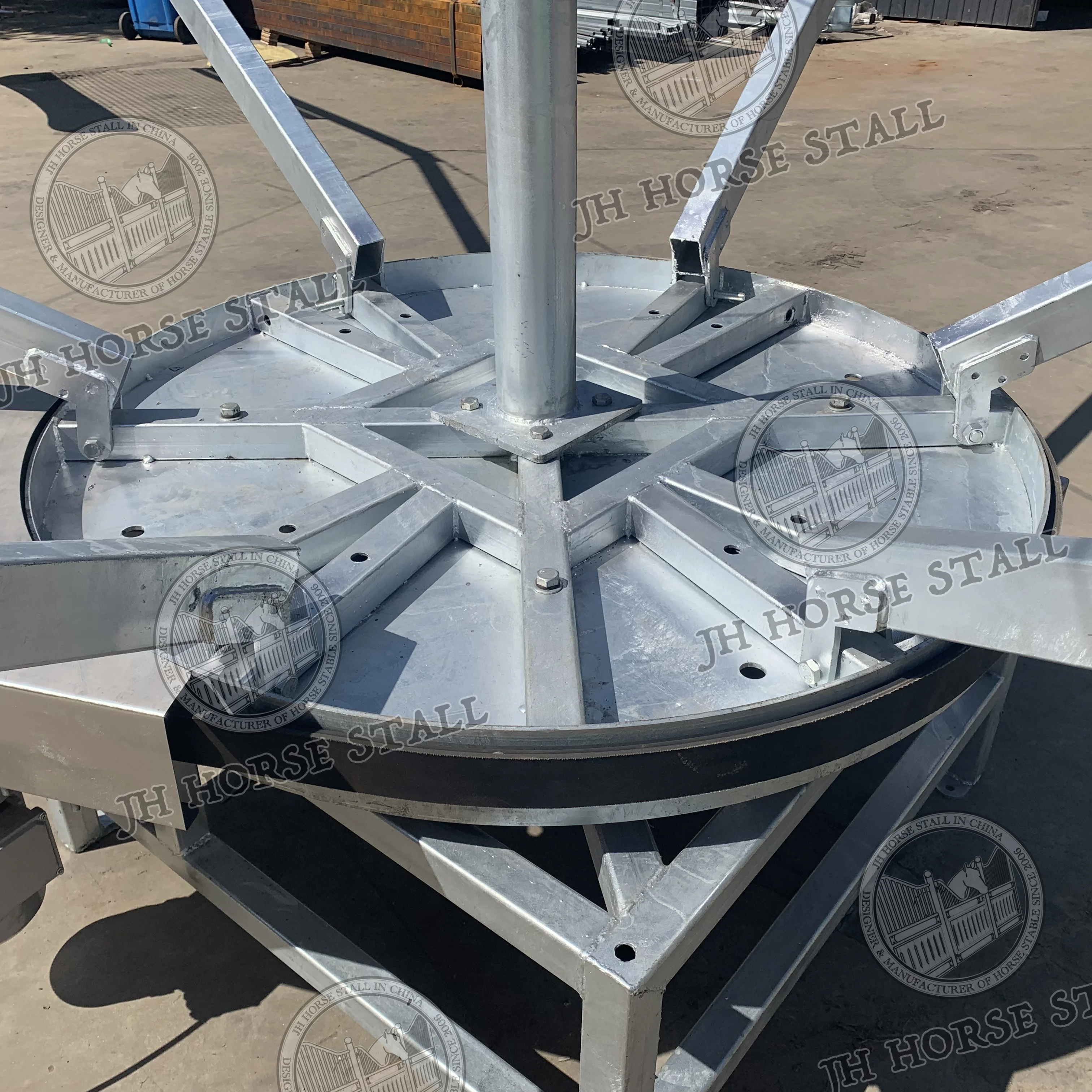 Hot dip galvanized Safety Horse walker for horse to exercise with 6 horse position