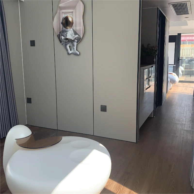 zhentai Z06 38sqm Earthquake Resist Isolator Sleeping Capsule Prefab Modern Cabin Tiny House Wholesale